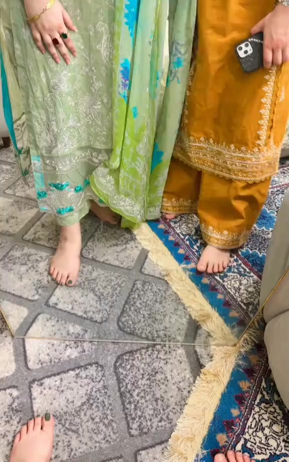 @Cute pathani