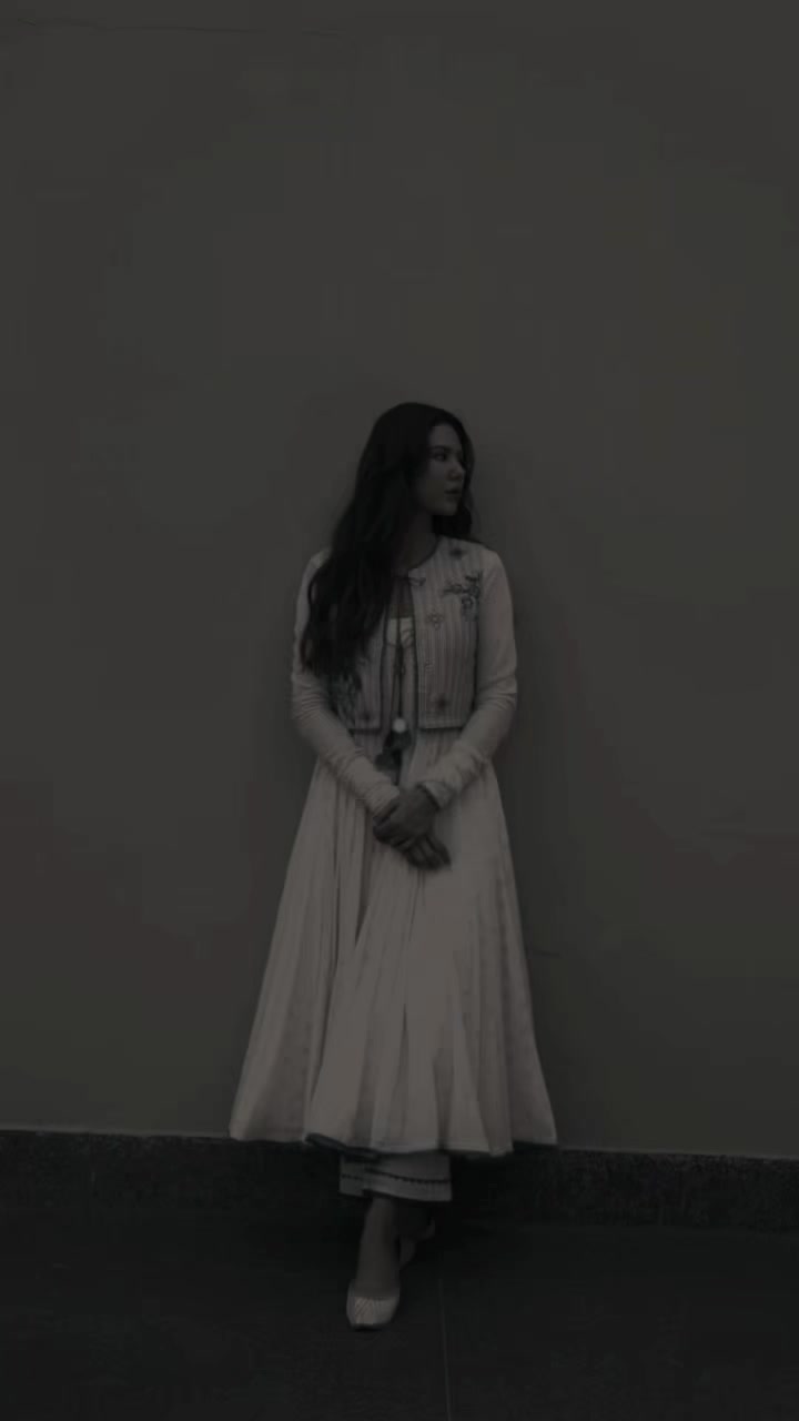 @sonam bajwa official ✅