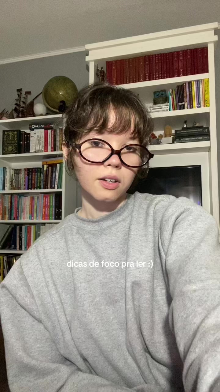 @𝐥𝐚𝐮𝐫𝐞𝐧 📖