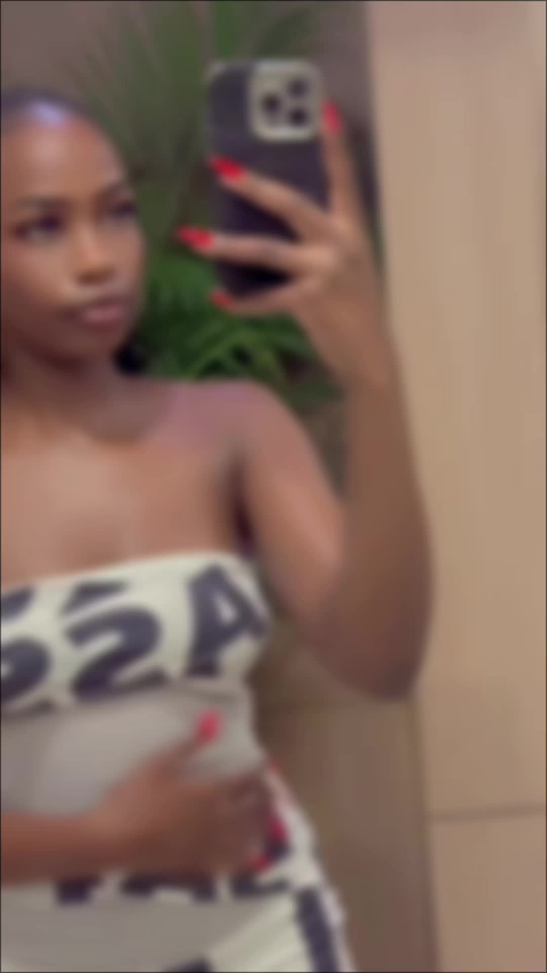 @️