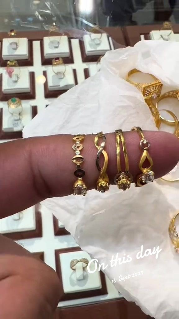 @Dubai Gold Collection
