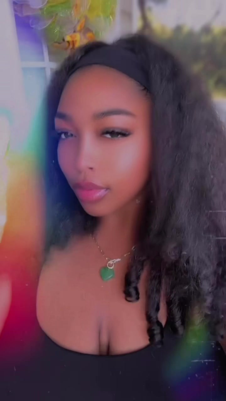 @Miah🪷