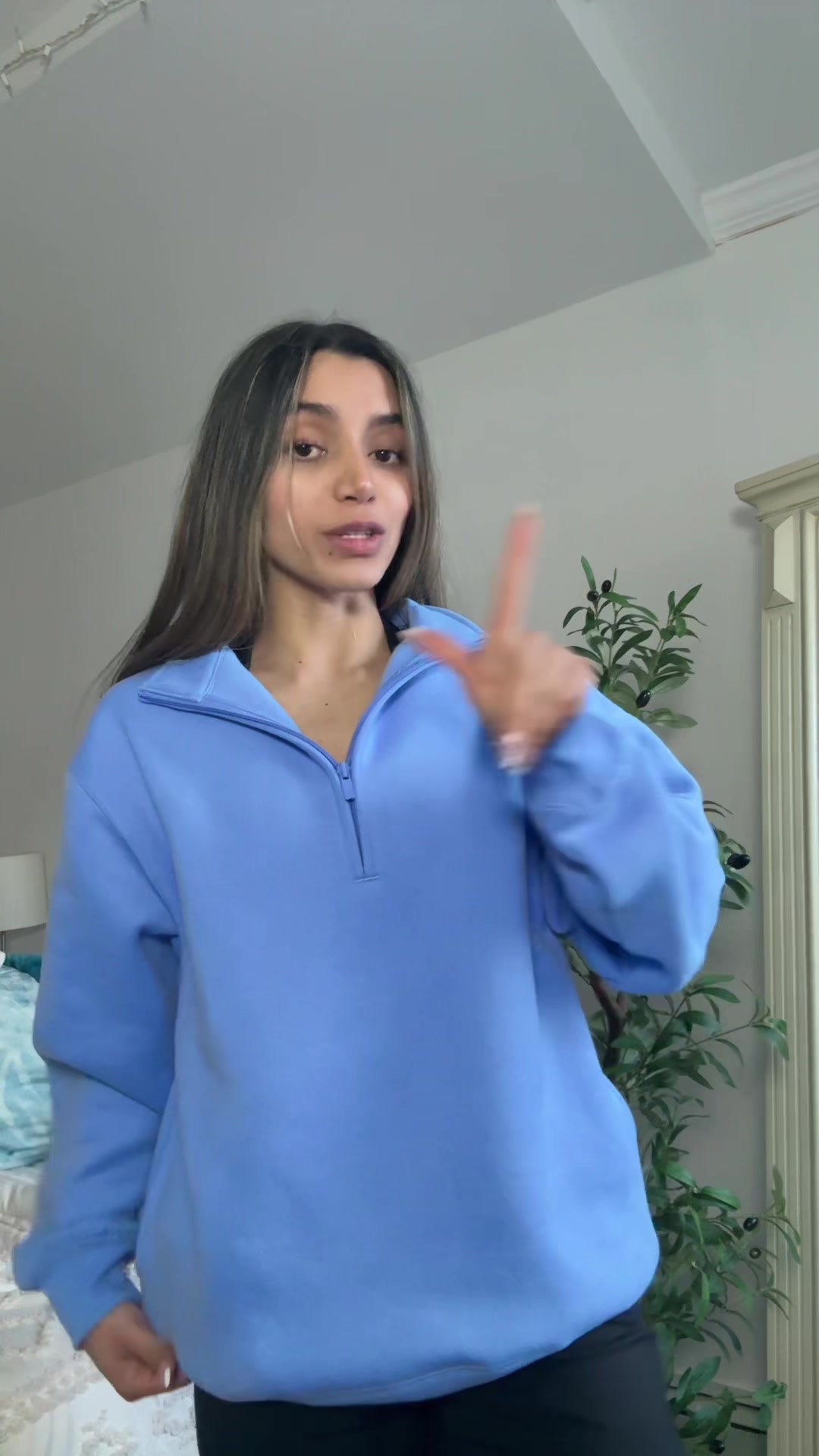 @Bella