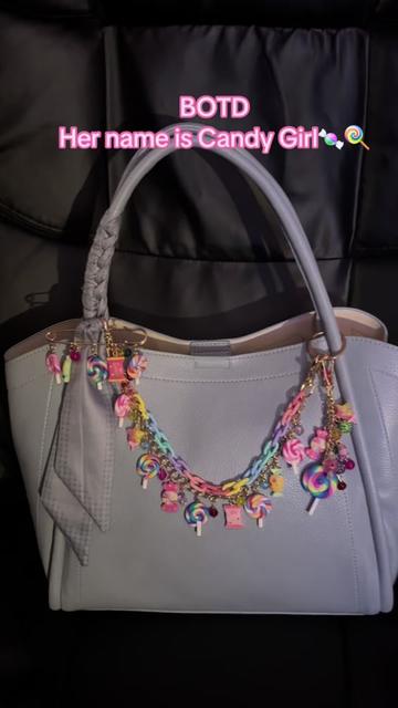 @theshoppingfren🛒🛍️👠👛👗