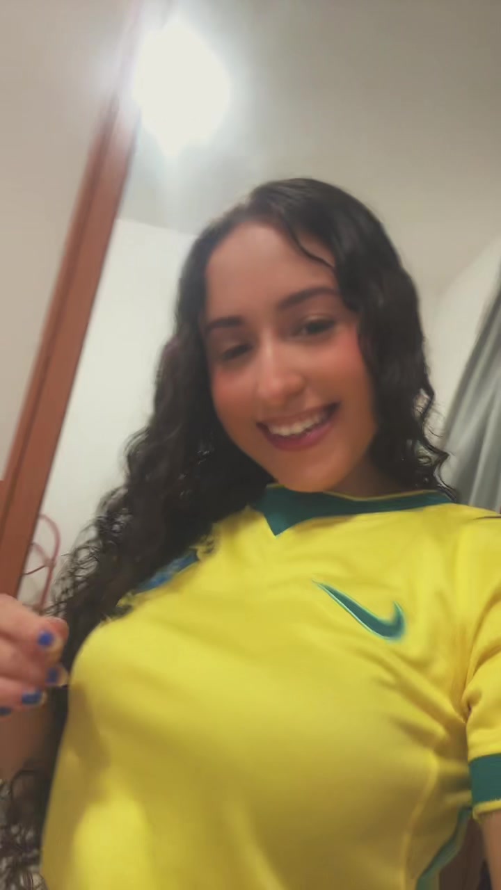 @Claravasconcelosss