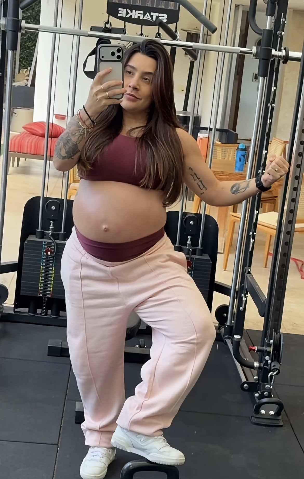 @lauanaprado