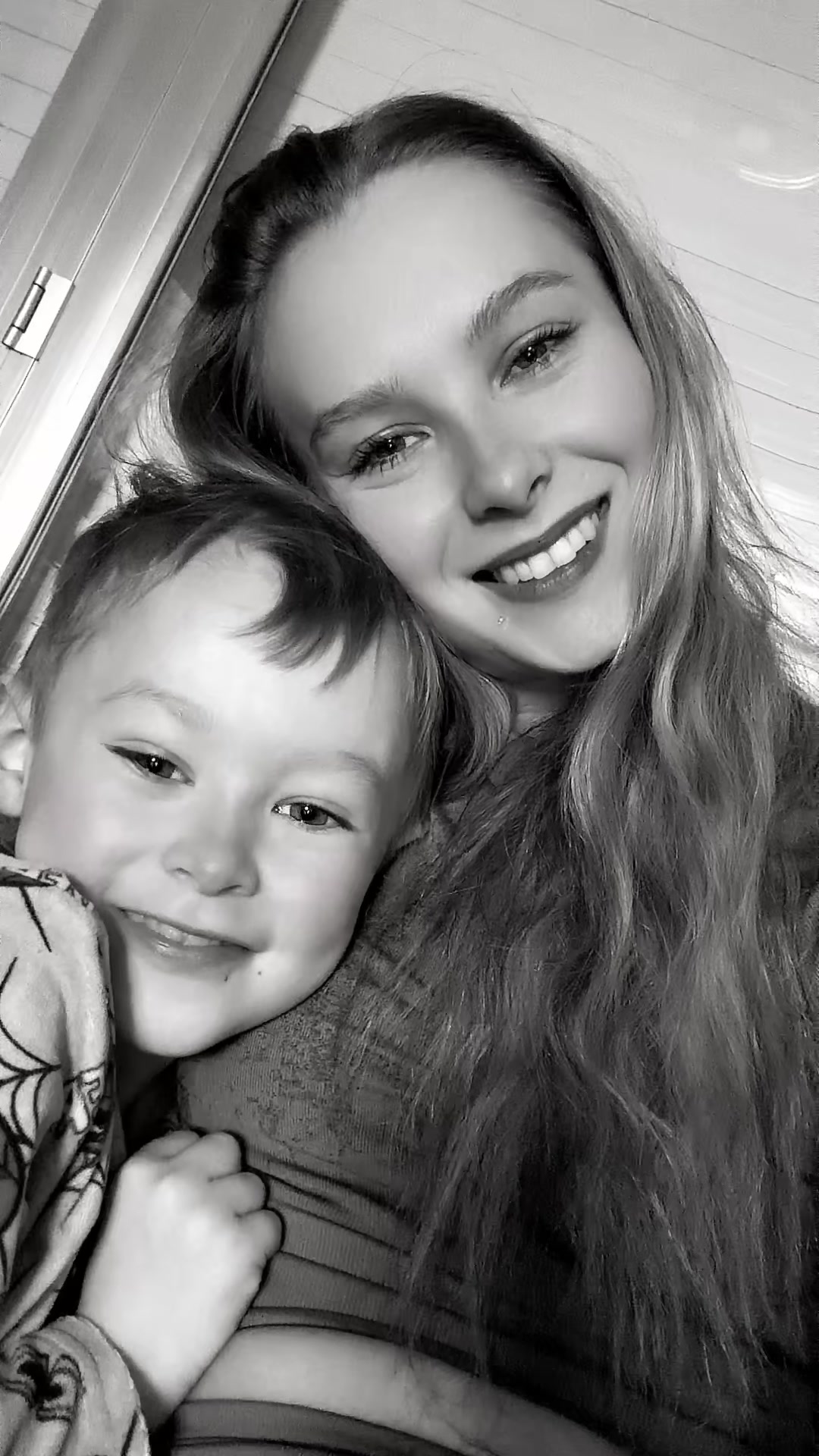 @Lisaadrianomich<3