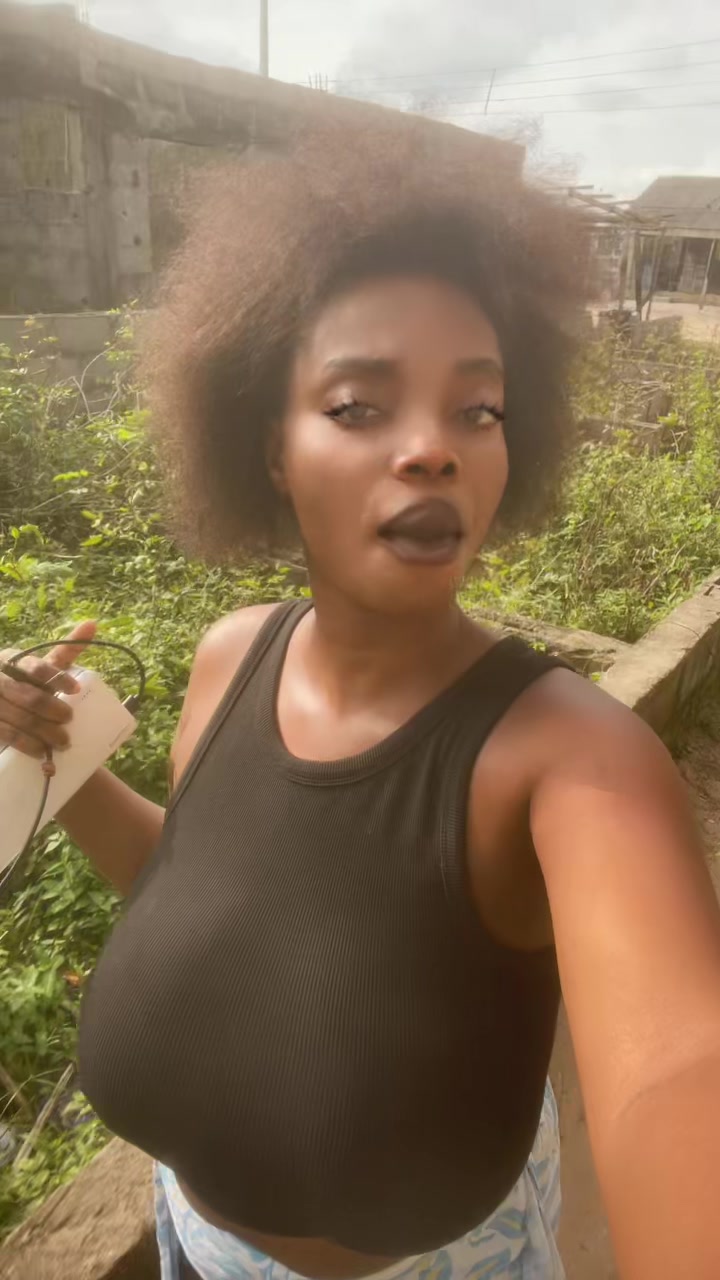@Goddess of seduction