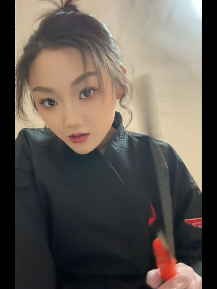 @法 務 部 矯 歪 署