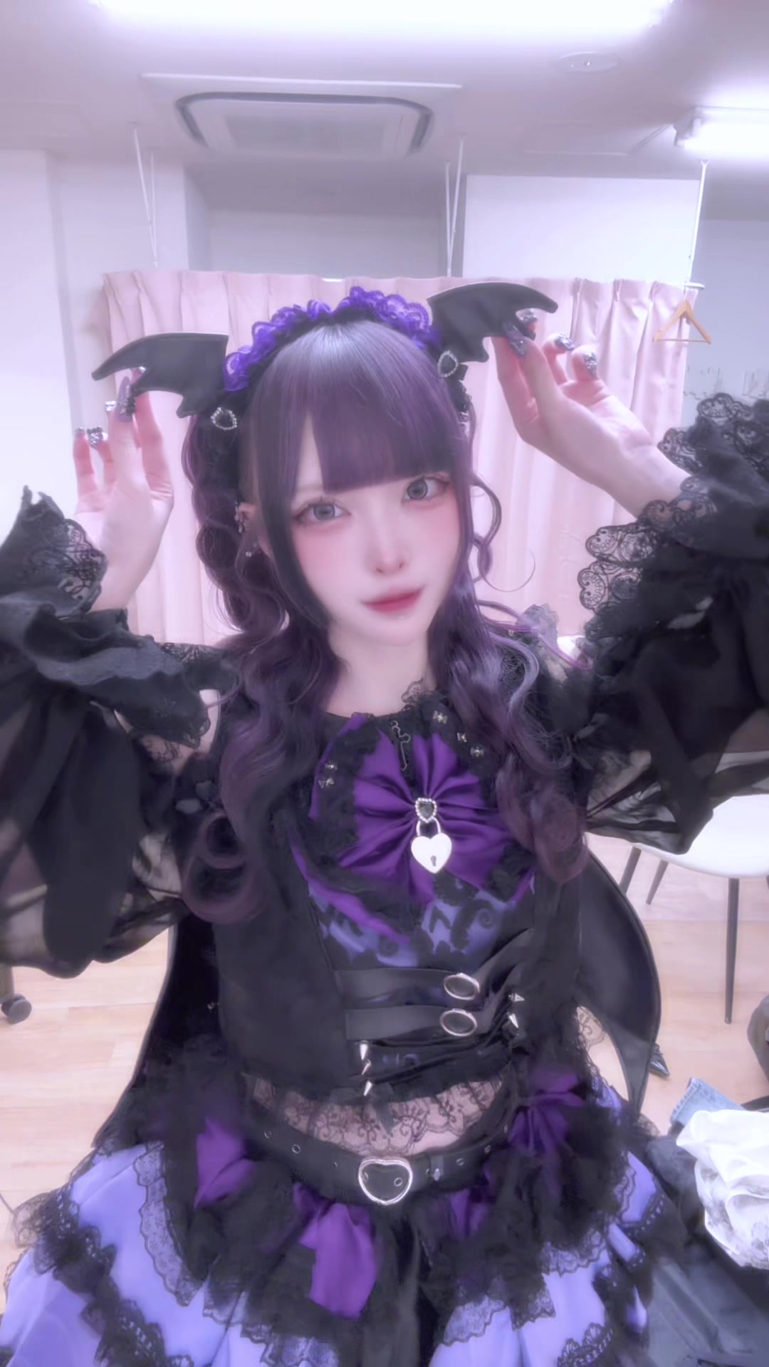 @黒魅らら