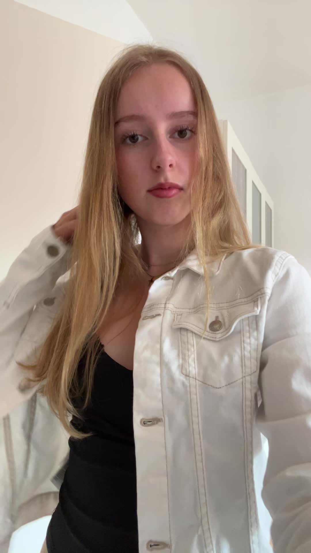 @leahmariiiie
