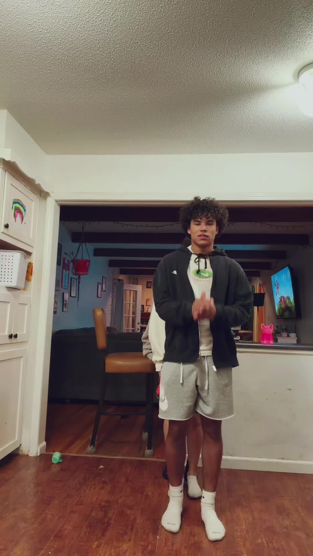 @shutupandlisten333