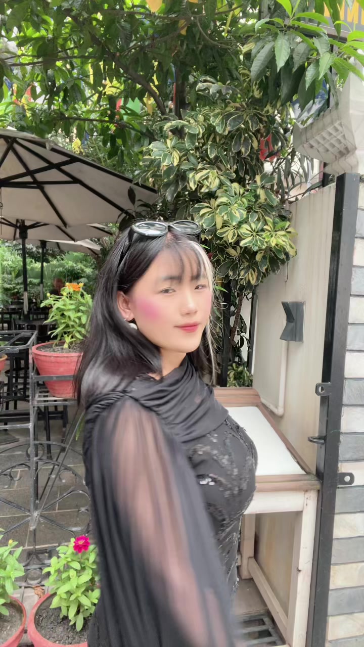 @रेजु कुलुङ राई 🤞♥️