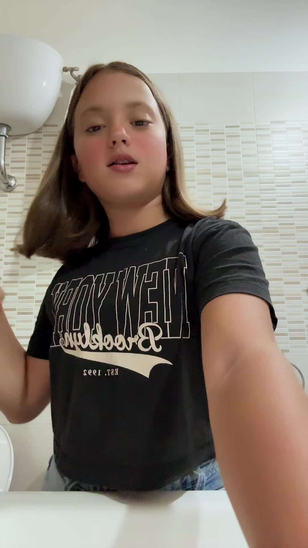 @👸🏽🤎