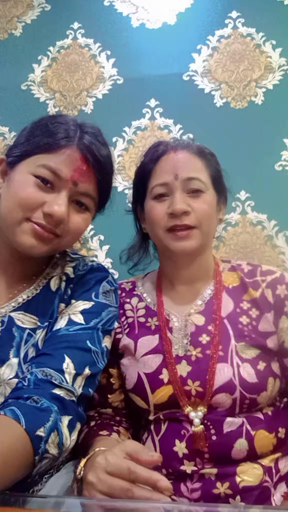 @😘अनिता बखती ❤️