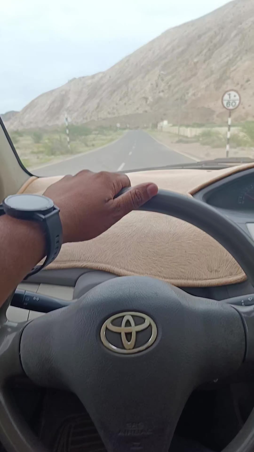 @Shahrukh 🇴🇲🇵🇰