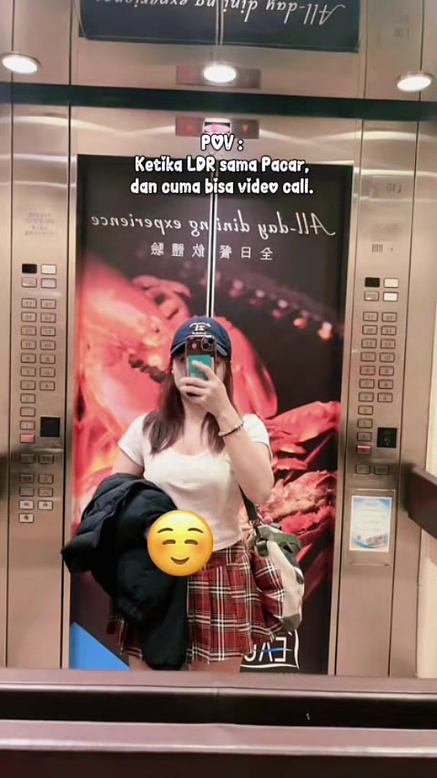 @🦋
