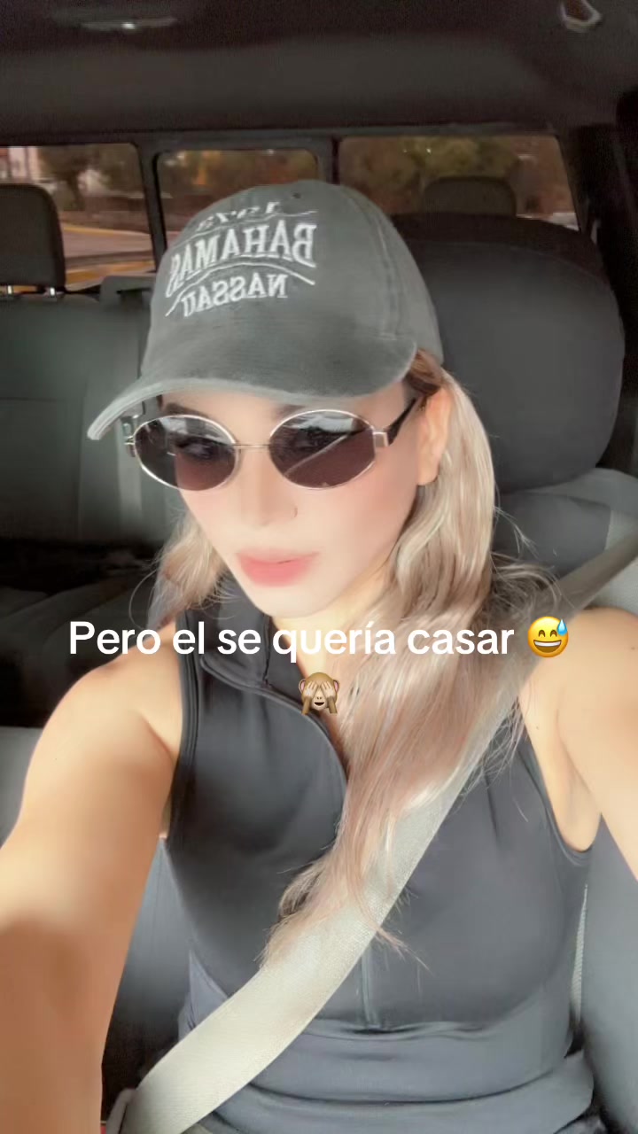 @Karina de Herrera