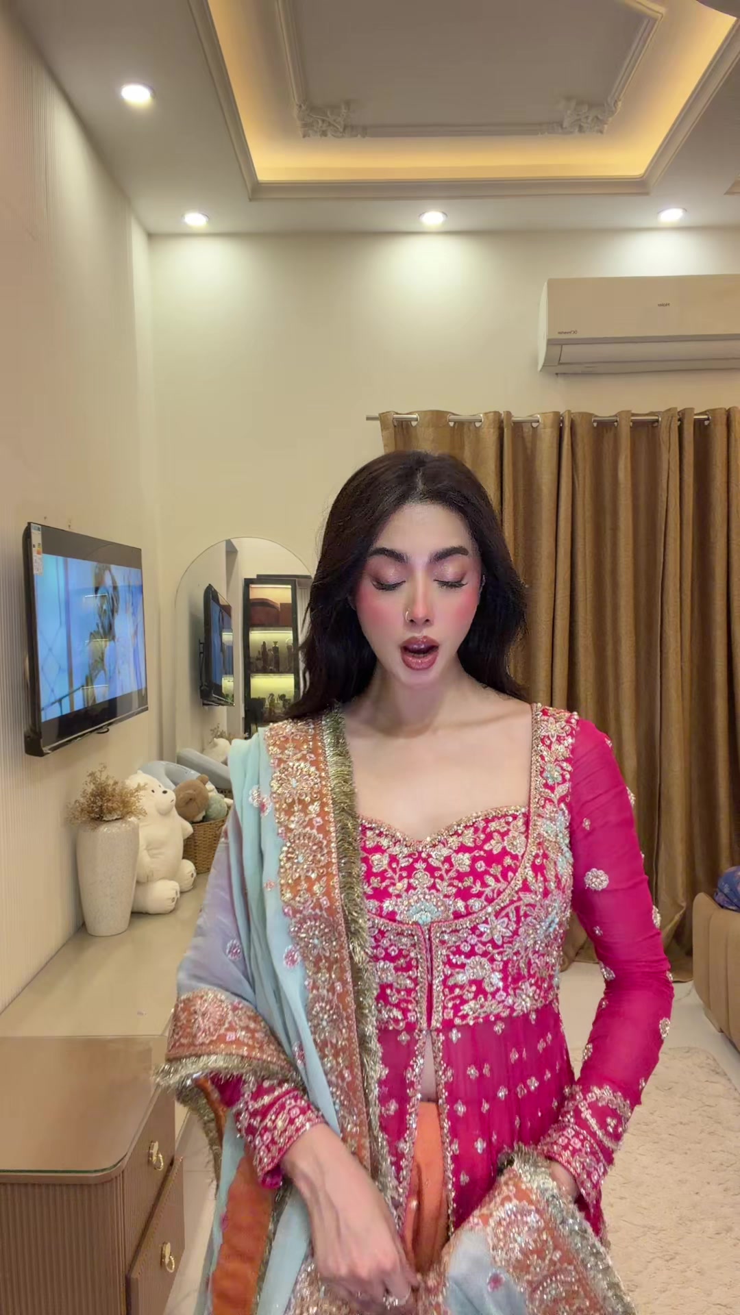 @Sonia chaudhry