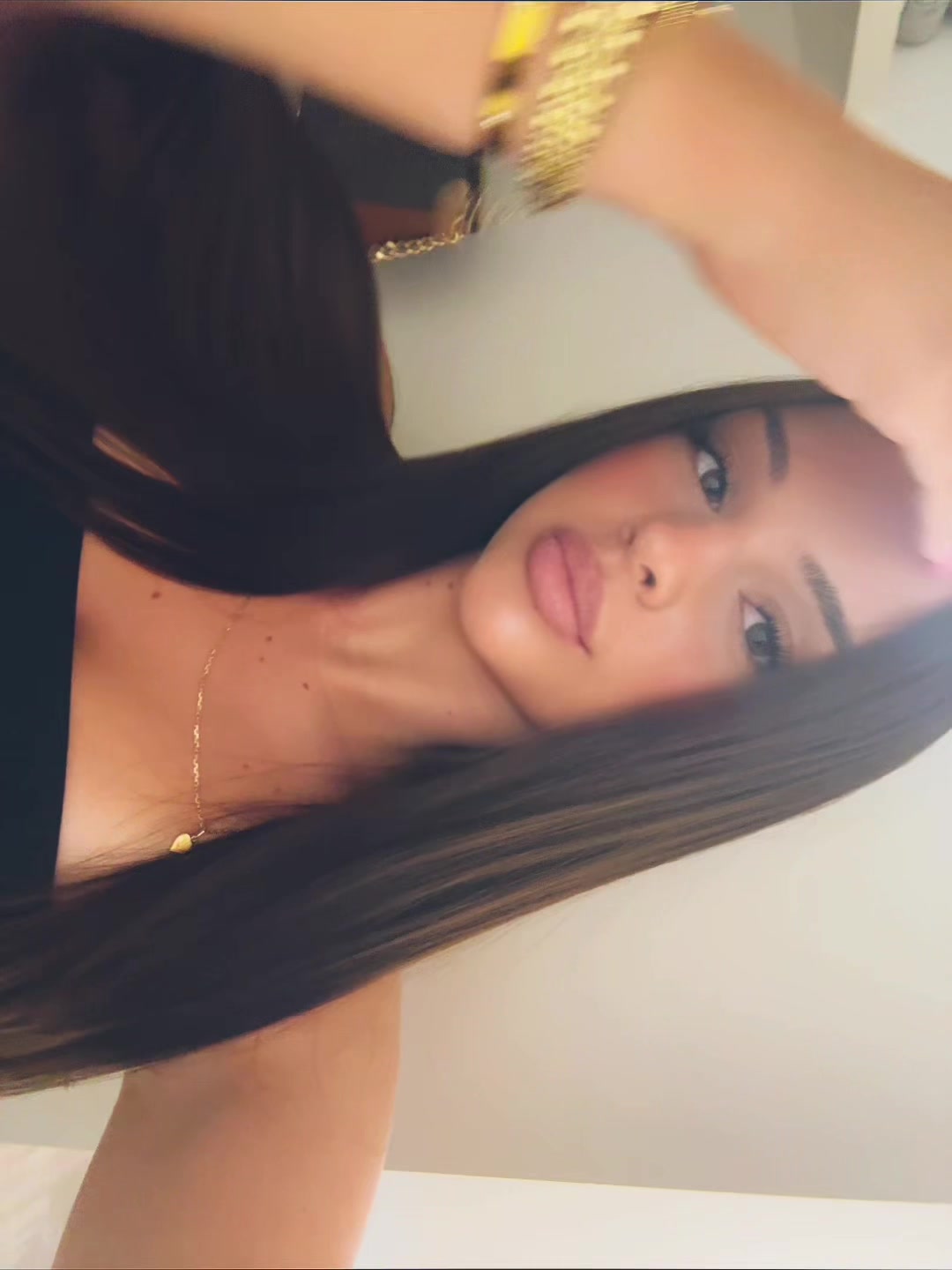 @𝐸