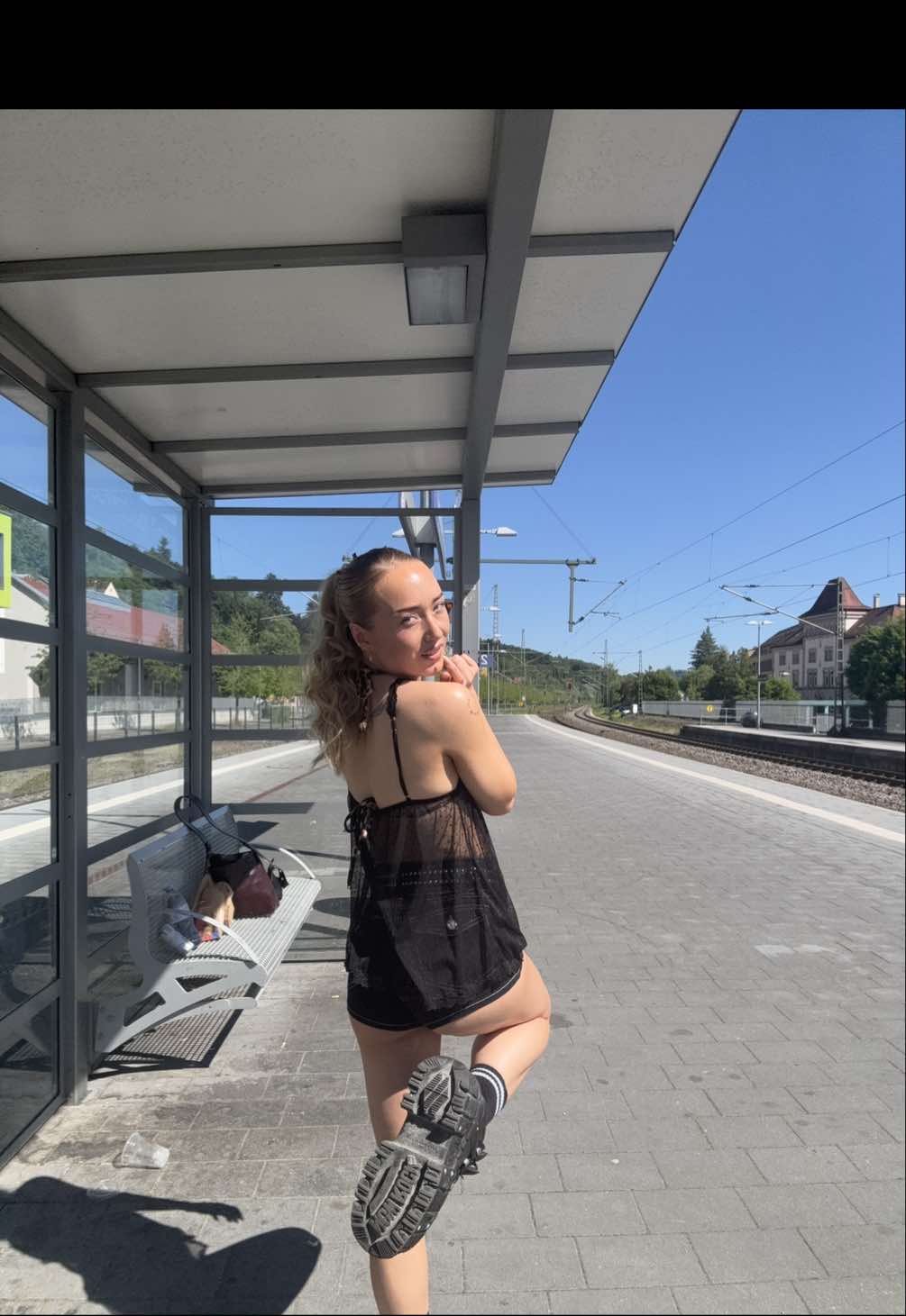 @leahfhl