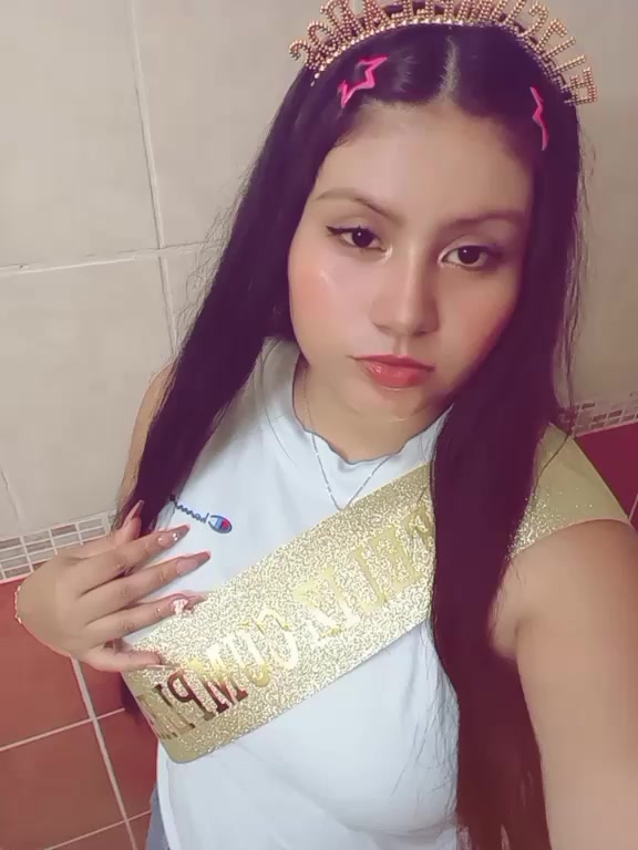 @Ashly๐ค๐