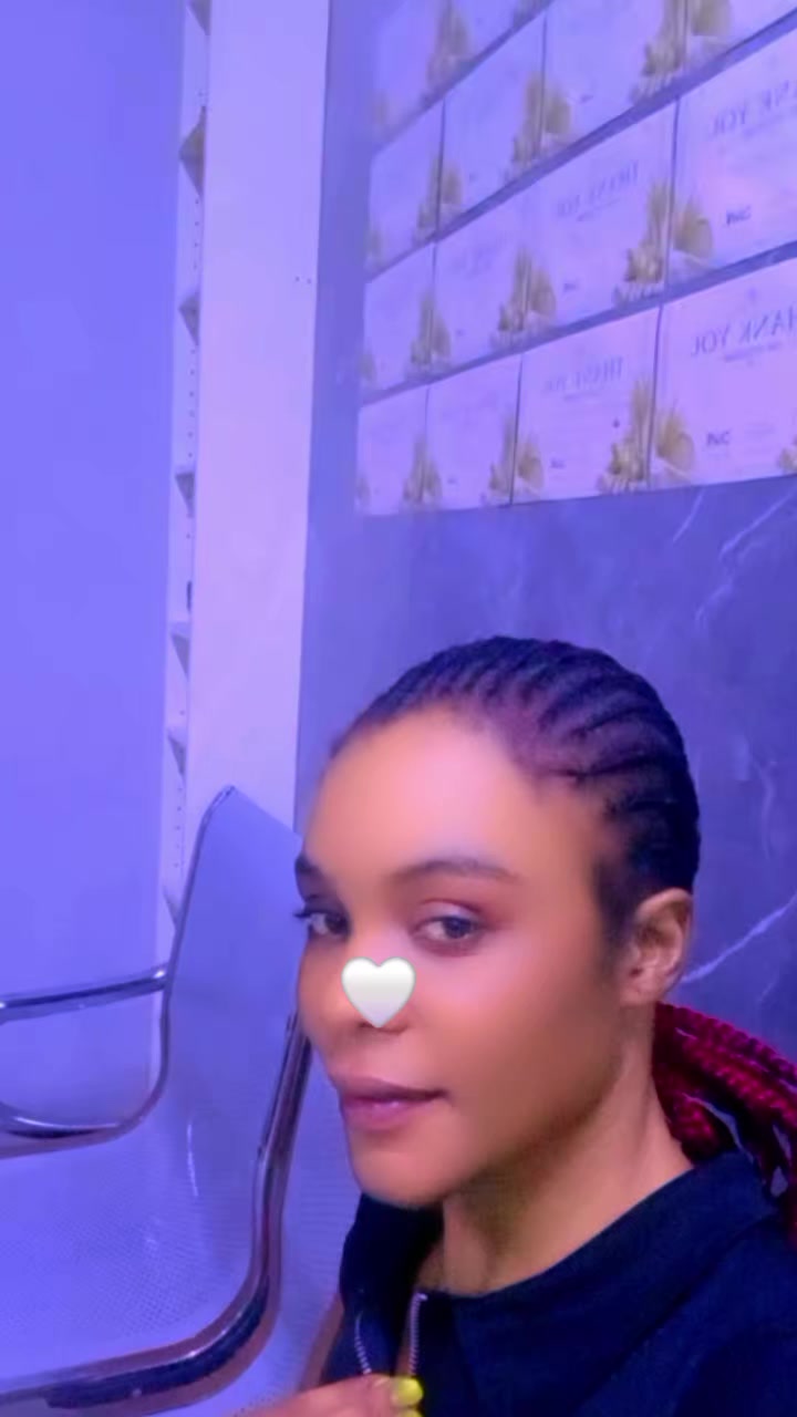 @happy gal 256