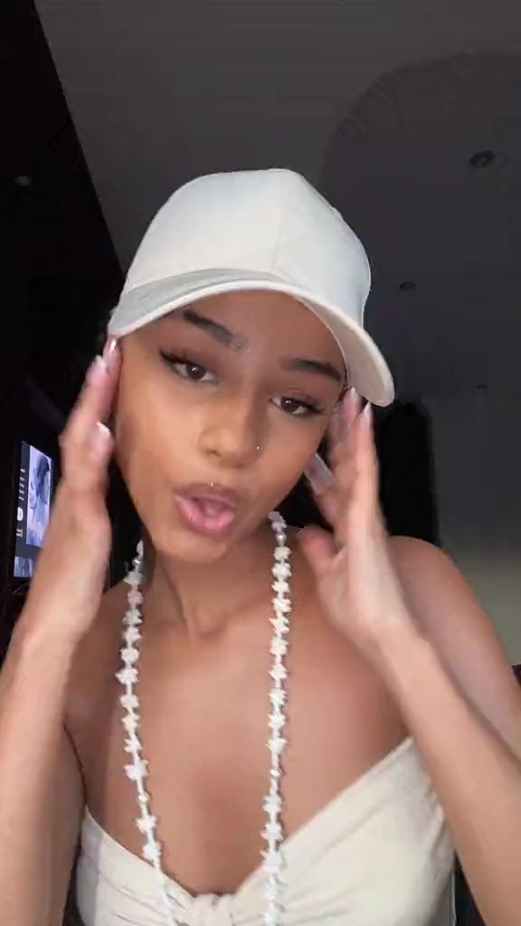 @T