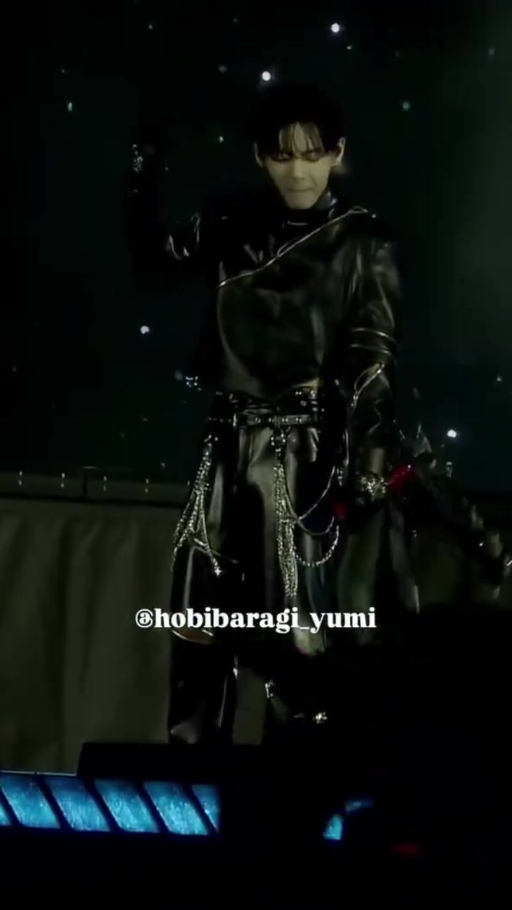 @𝐯𝐢𝐞𝐫𝐚𝐚