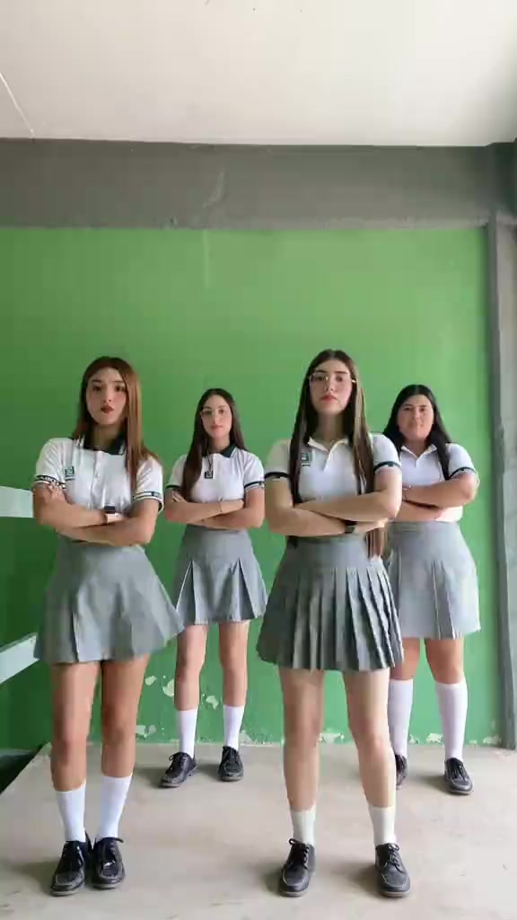 @Lindas colegialas 🎀💋