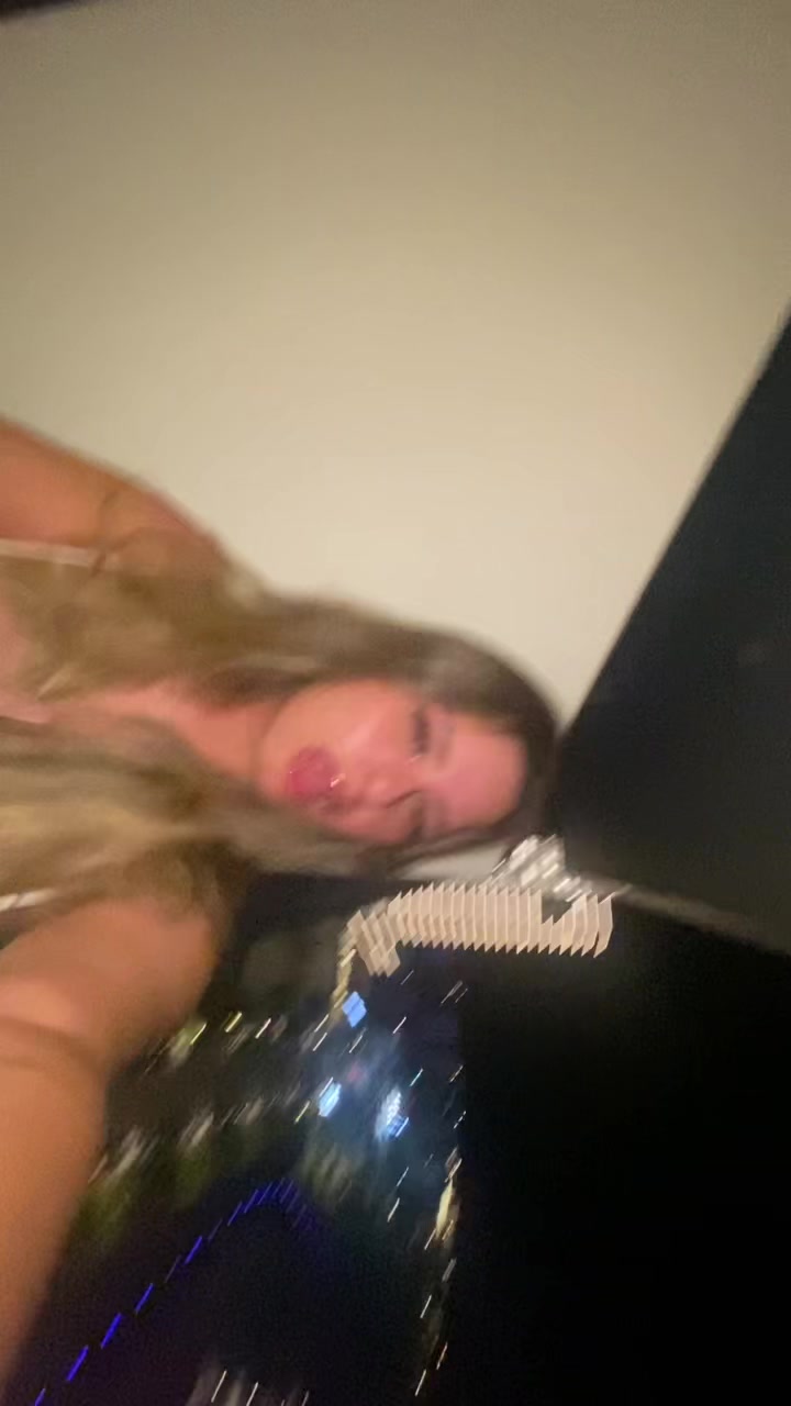 @𝕊𝔼𝕃𝕀ℕ🧿