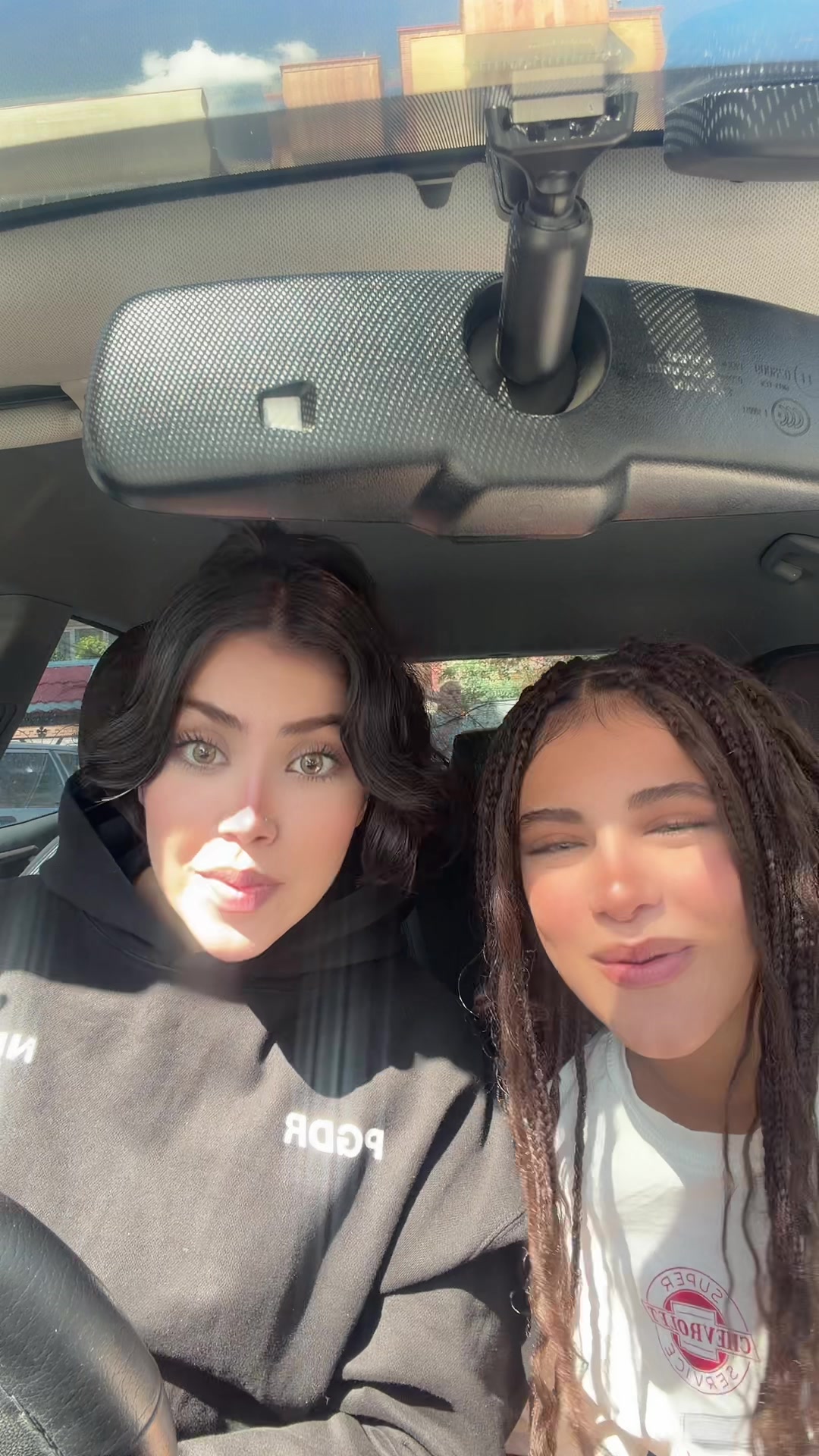 @Mbinafz