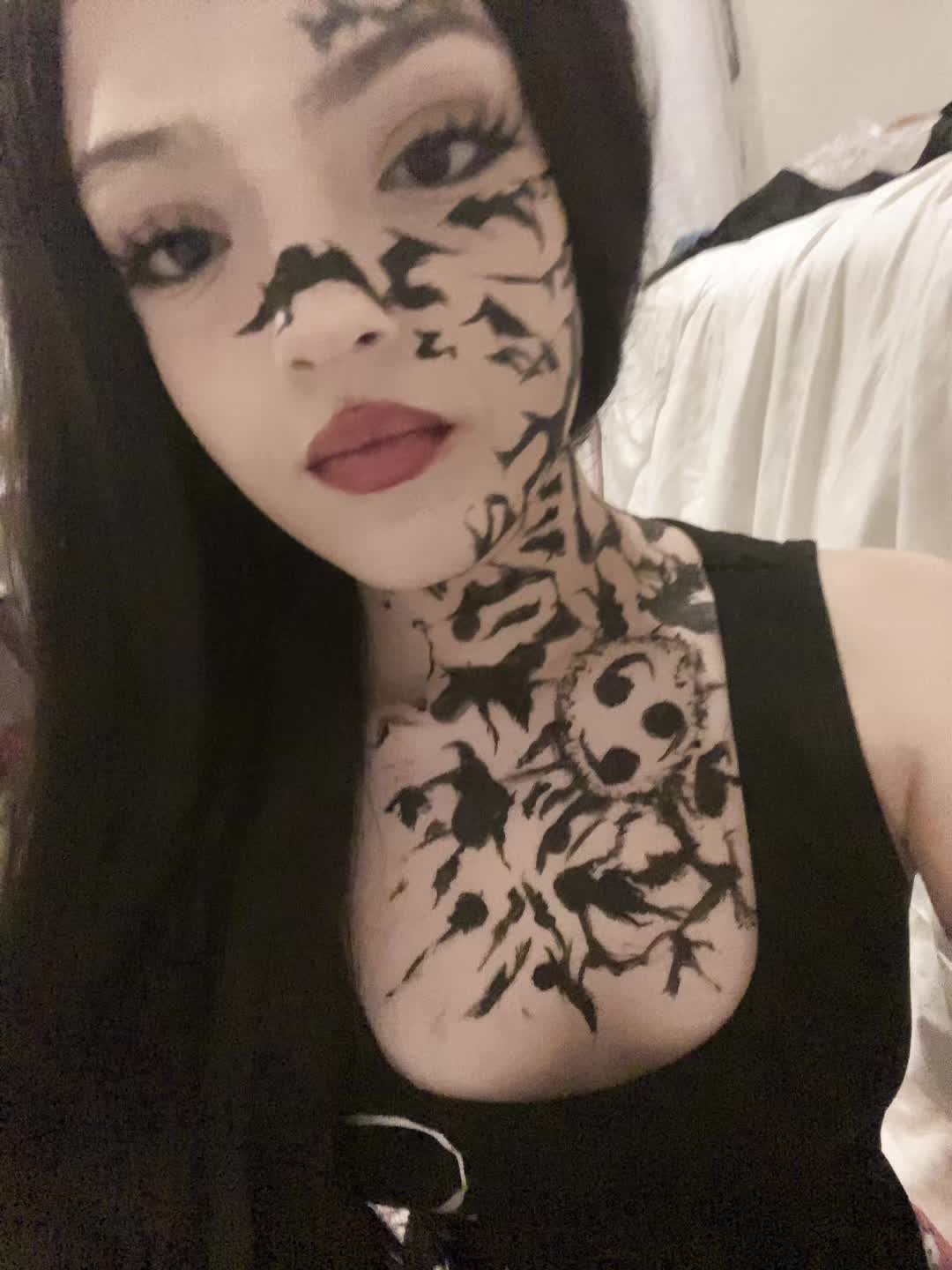 @♱