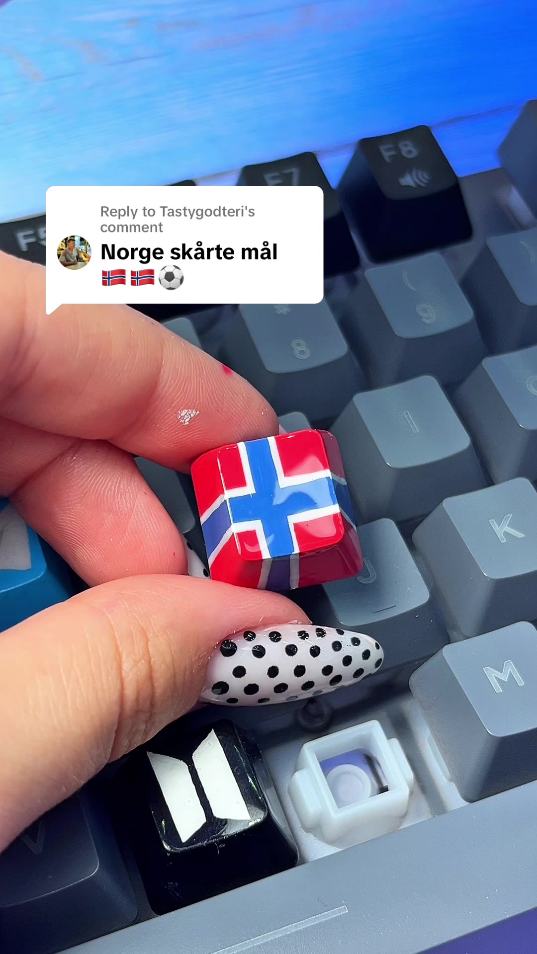 @Capsyart