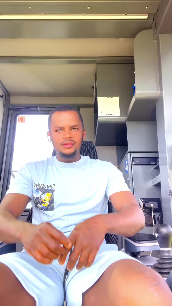 @ÉVI=MÃXWÊLL 224🌍