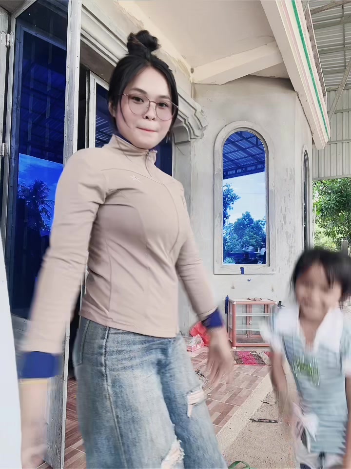 @Mom-មុំ💞