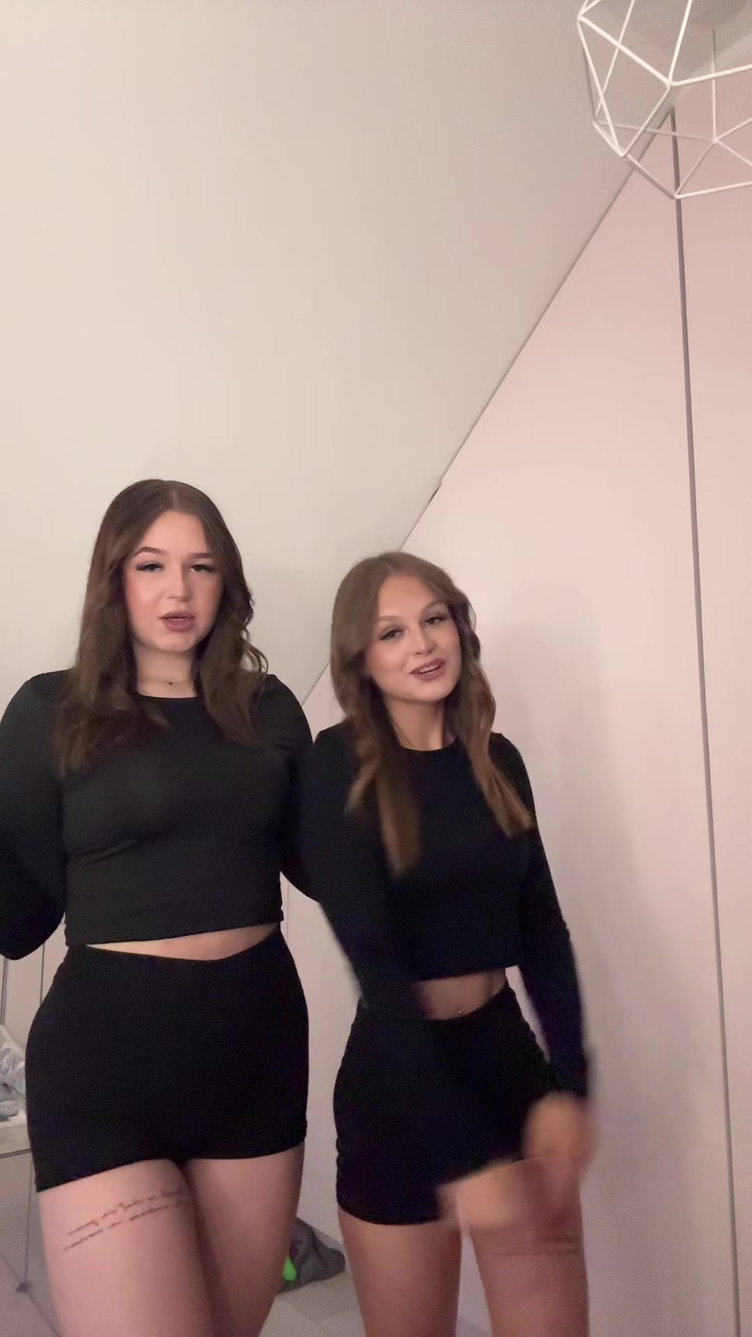 @Lawox