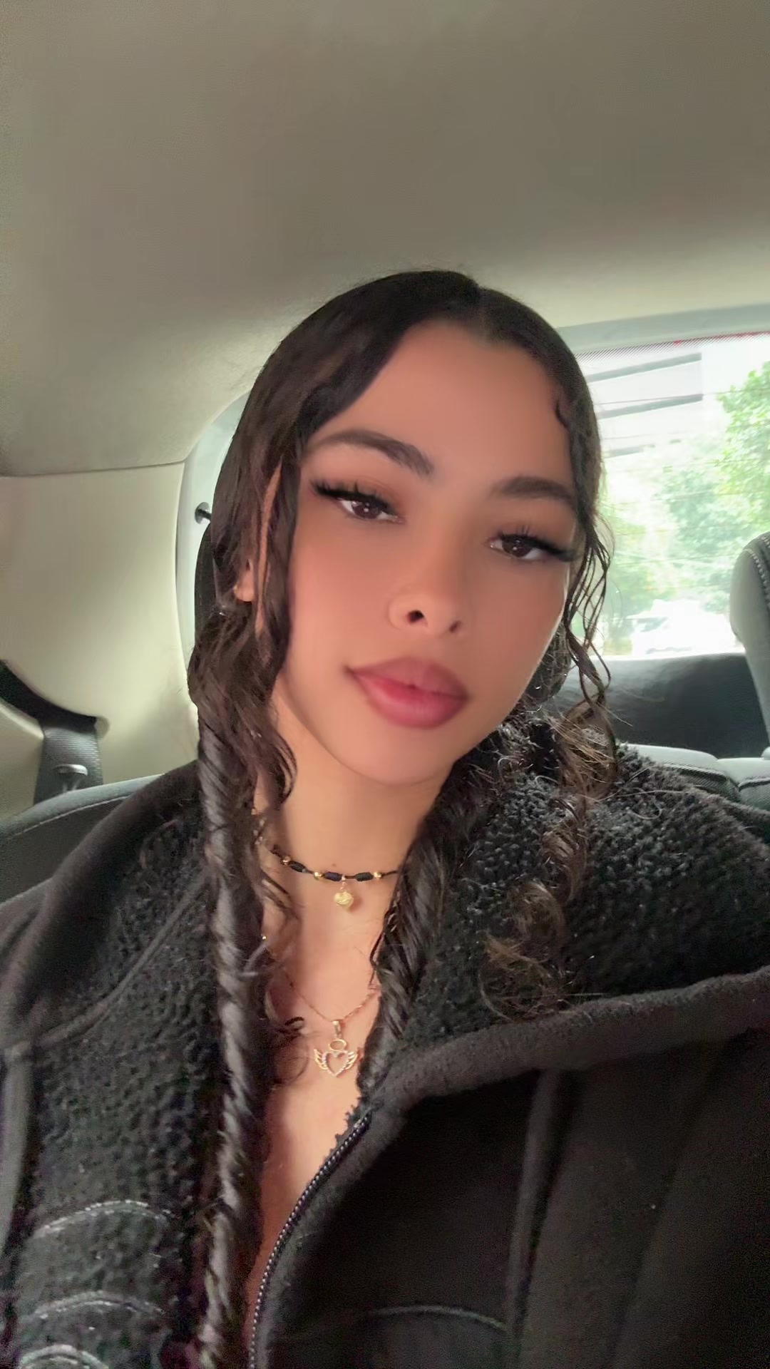 @bratzqueendah