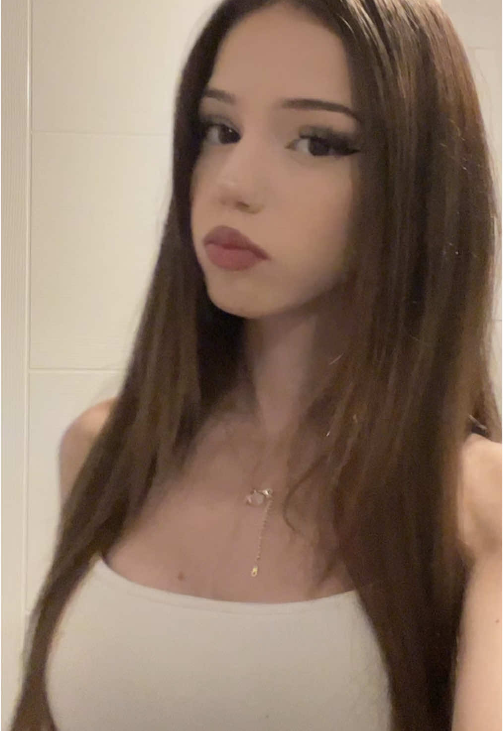 @𝓔𝓴𝓲𝓷