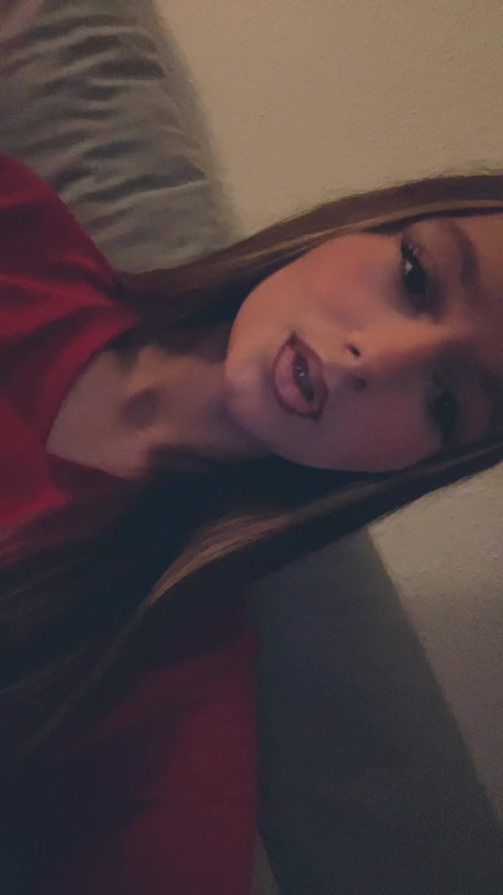@🫐