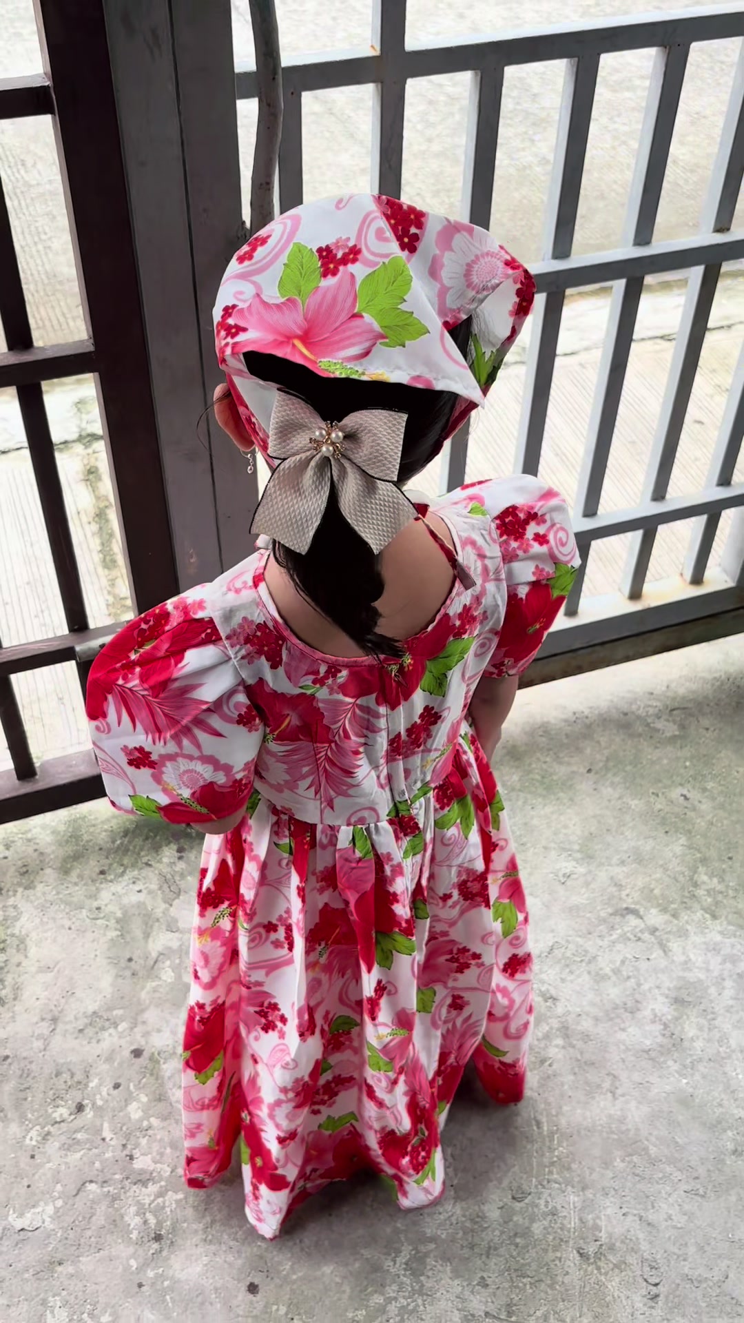 @Astrideyah used clothing sho