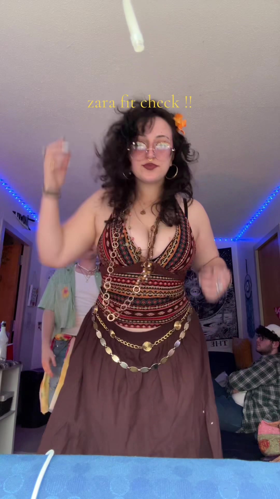 @elyssa ! ✶⋆.˚꩜