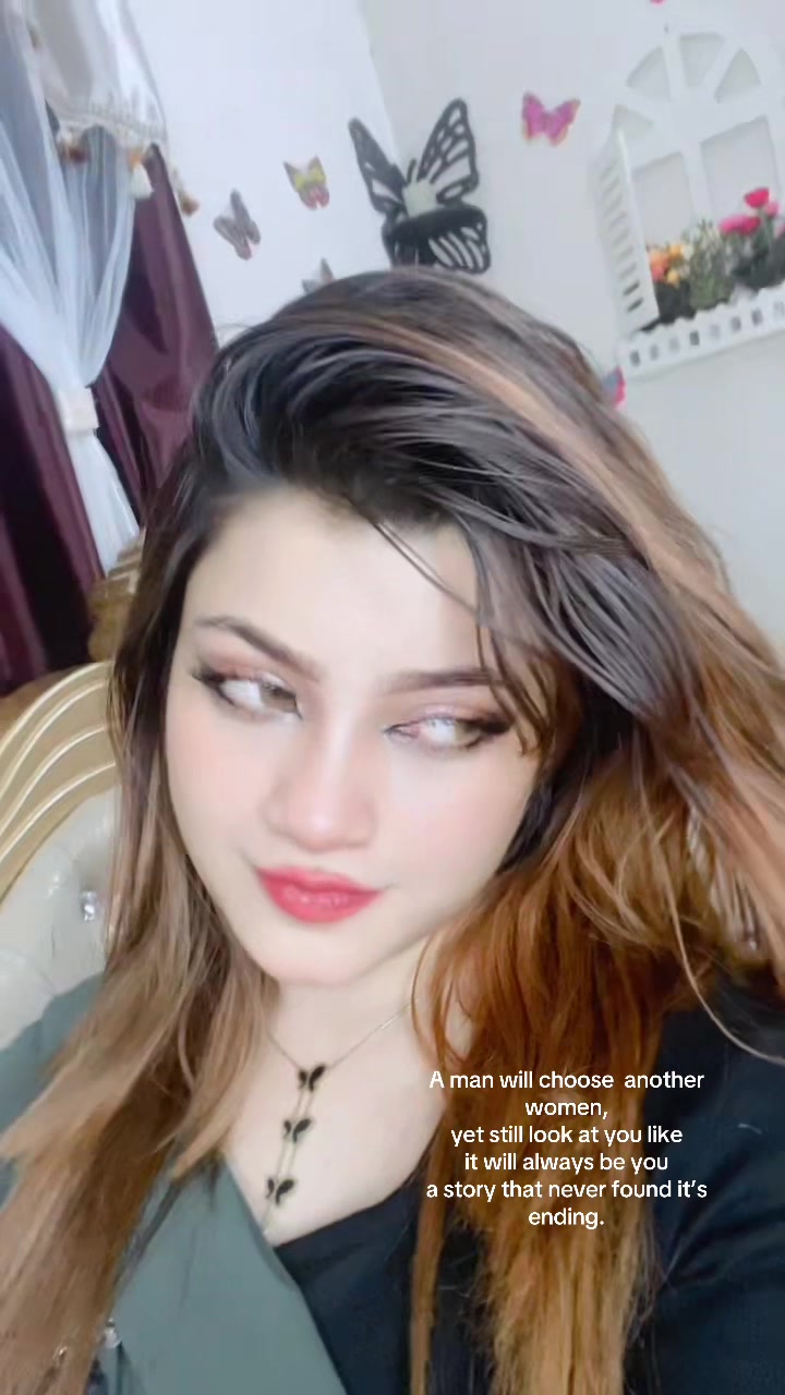 @👸Simran🧏♀️