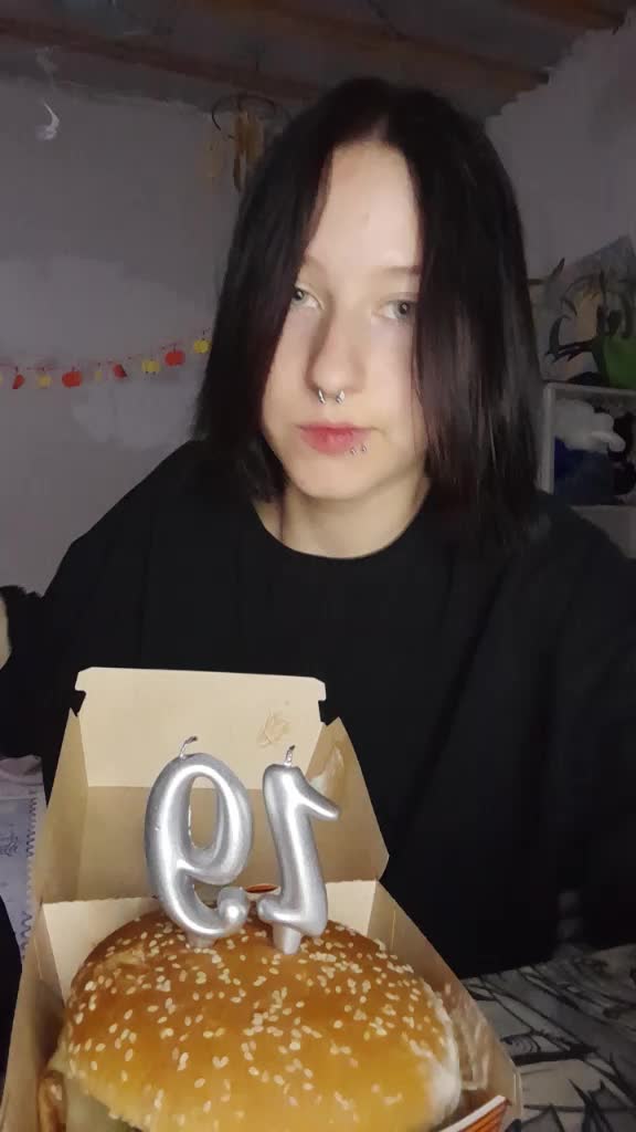 @мари⁴²