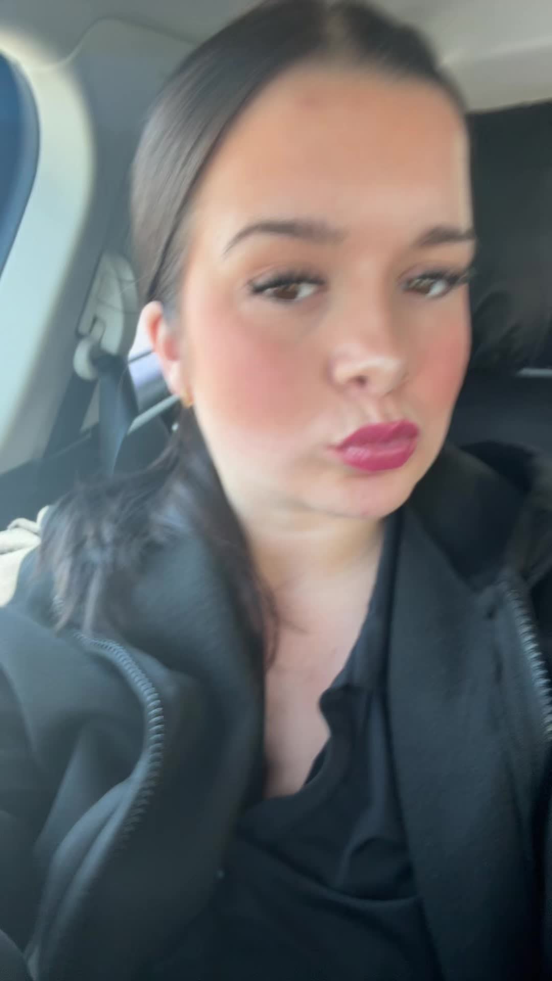 @Kyla Santino🍒🐆🎱