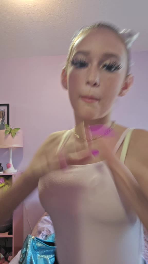 @Sophias lip sync