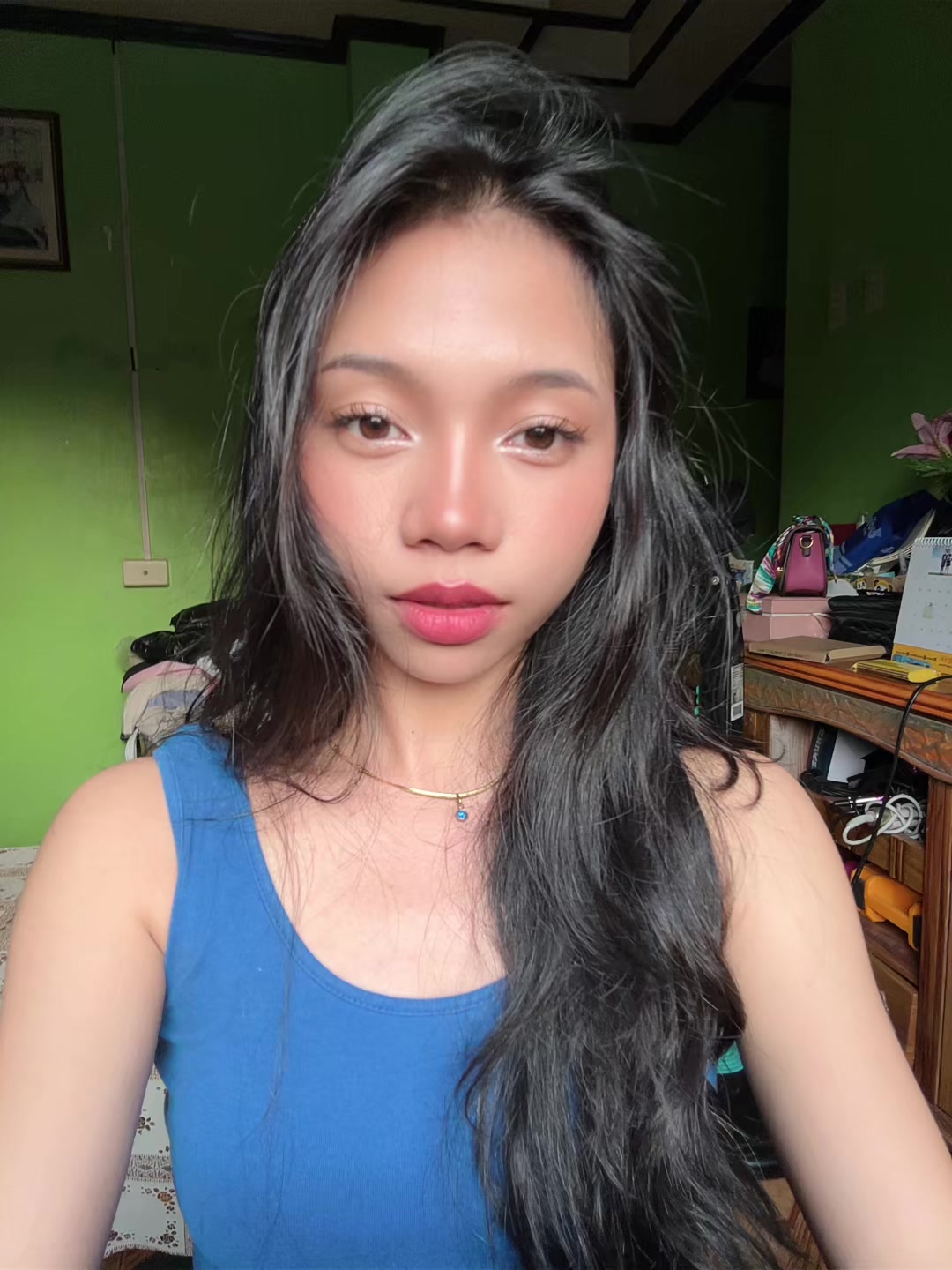 @blueee