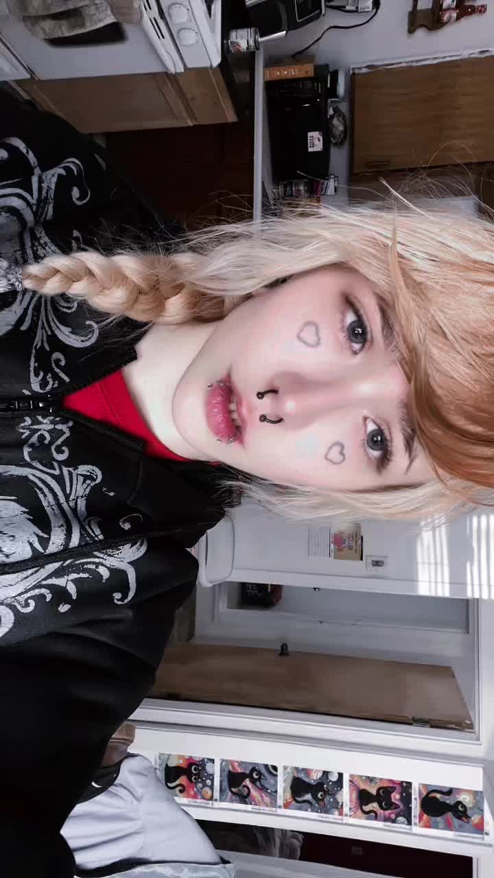 @Gothic Hippie