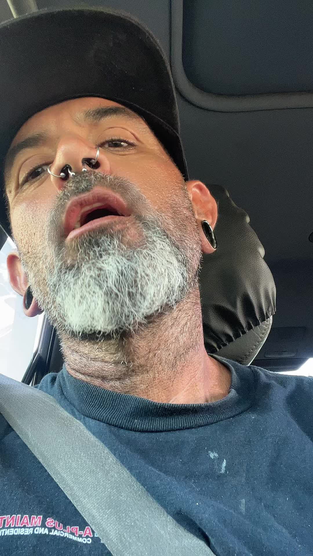 @Chpelopez