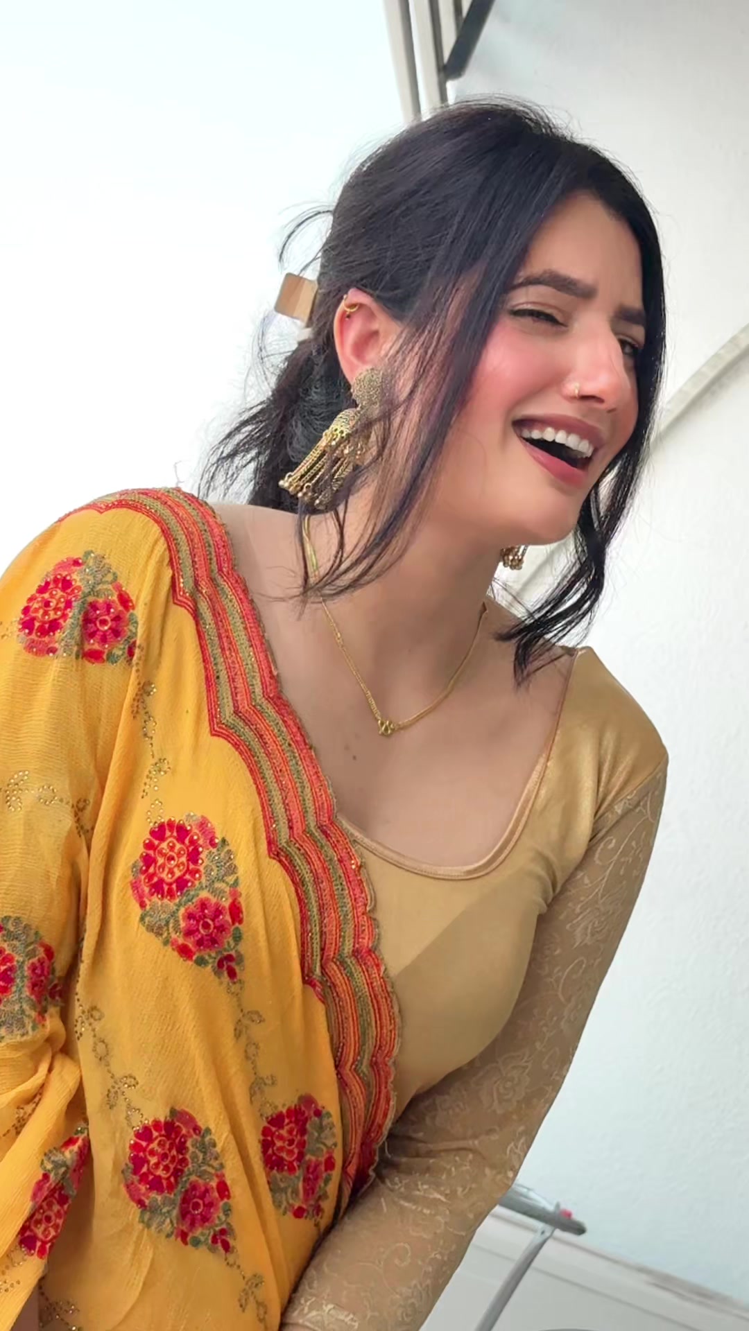 @Manishha Tiwarri(Lara❤️)